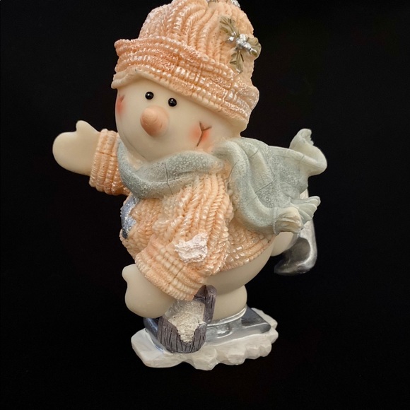 Jubilee Giftware Skating Snowman Figurine - Picture 7 of 8